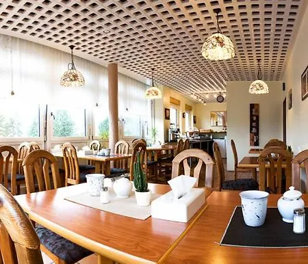 Hotel Central Hotel 2*